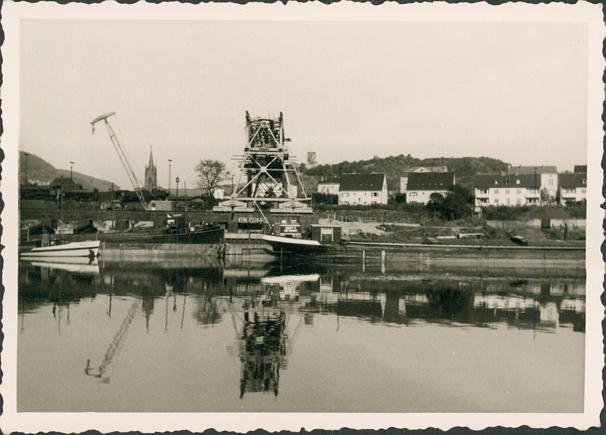 Hafen O.lahnstein im Bau die Kranbrücke von Kran 2 